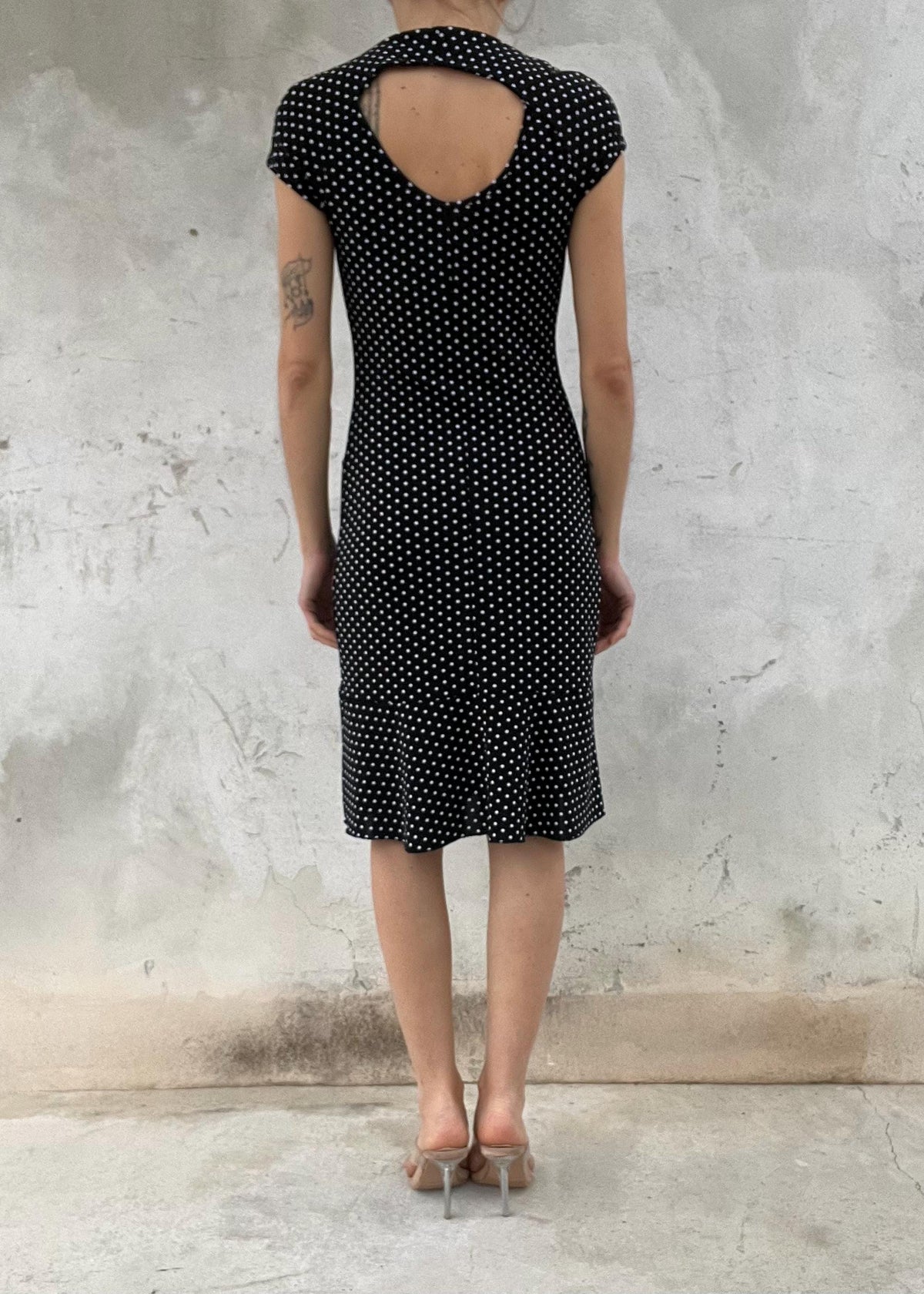 Abito Vintage a Pois Nero e Bianco con Schiena Aperta