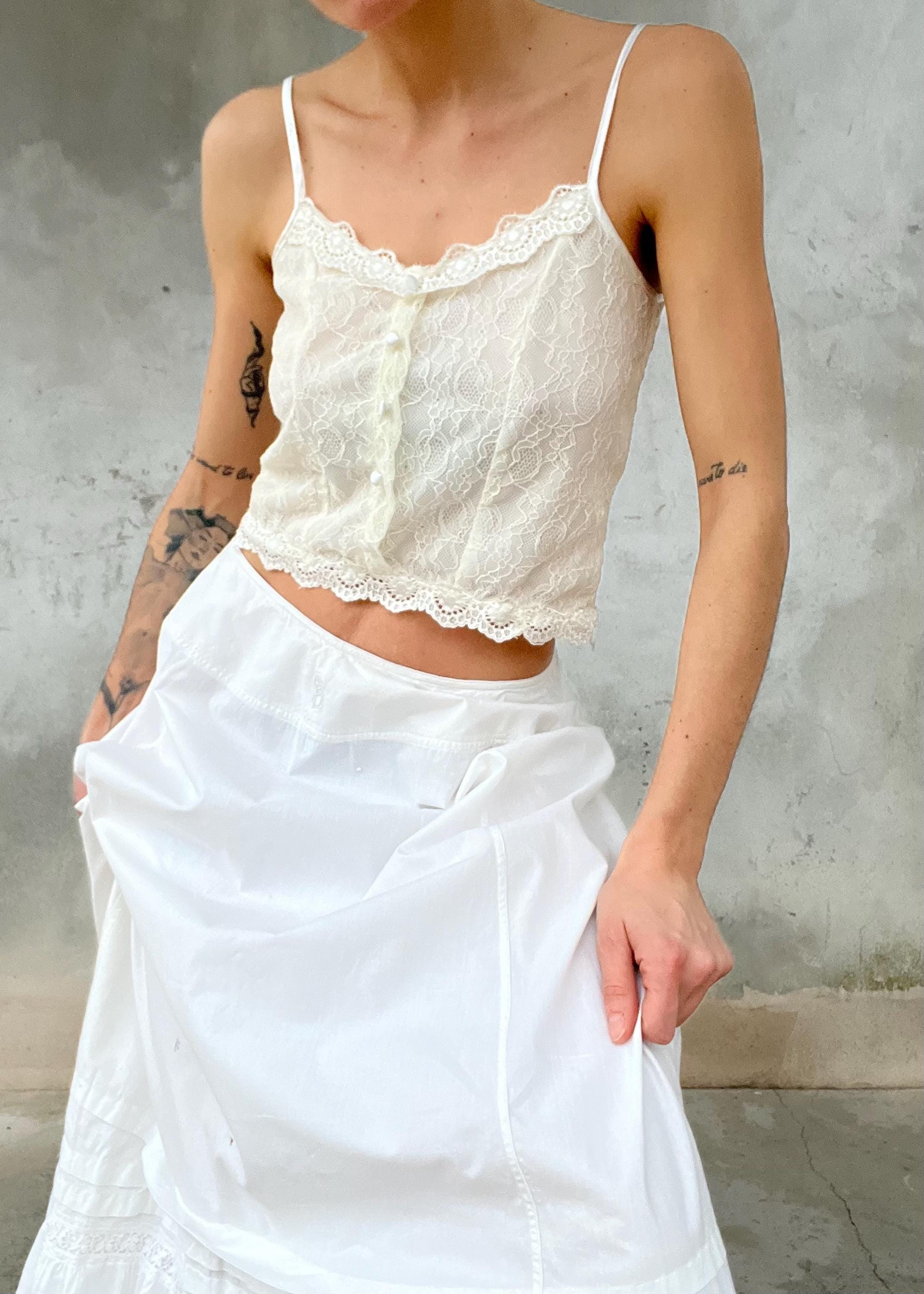 Top bianco in pizzo Y2K con schiena sheer