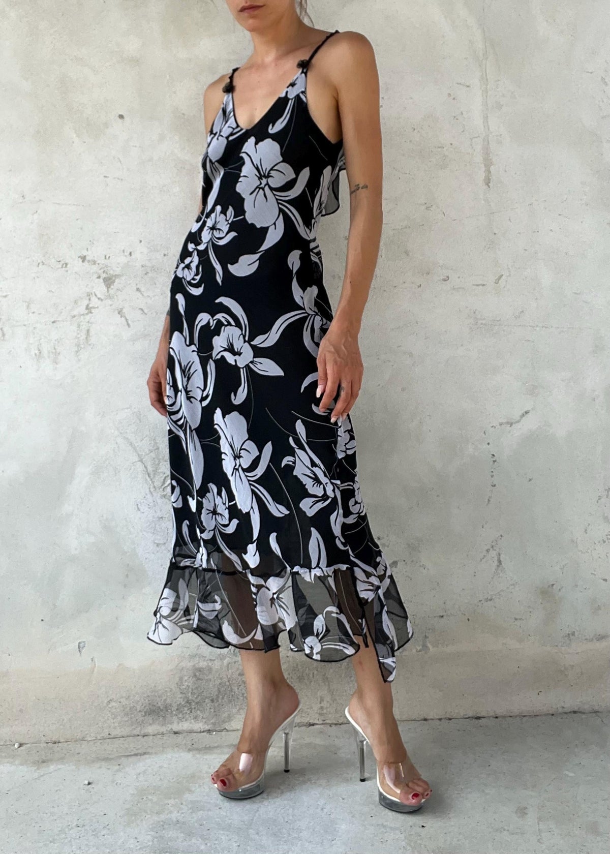 Abito Vintage Floreale Nero Bianco in Chiffon