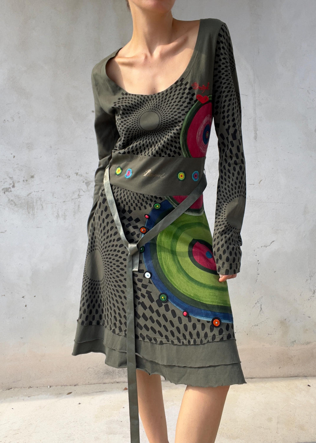 Abito Vintage Desigual Cotone Verde con Stampa Artistica e Cintura