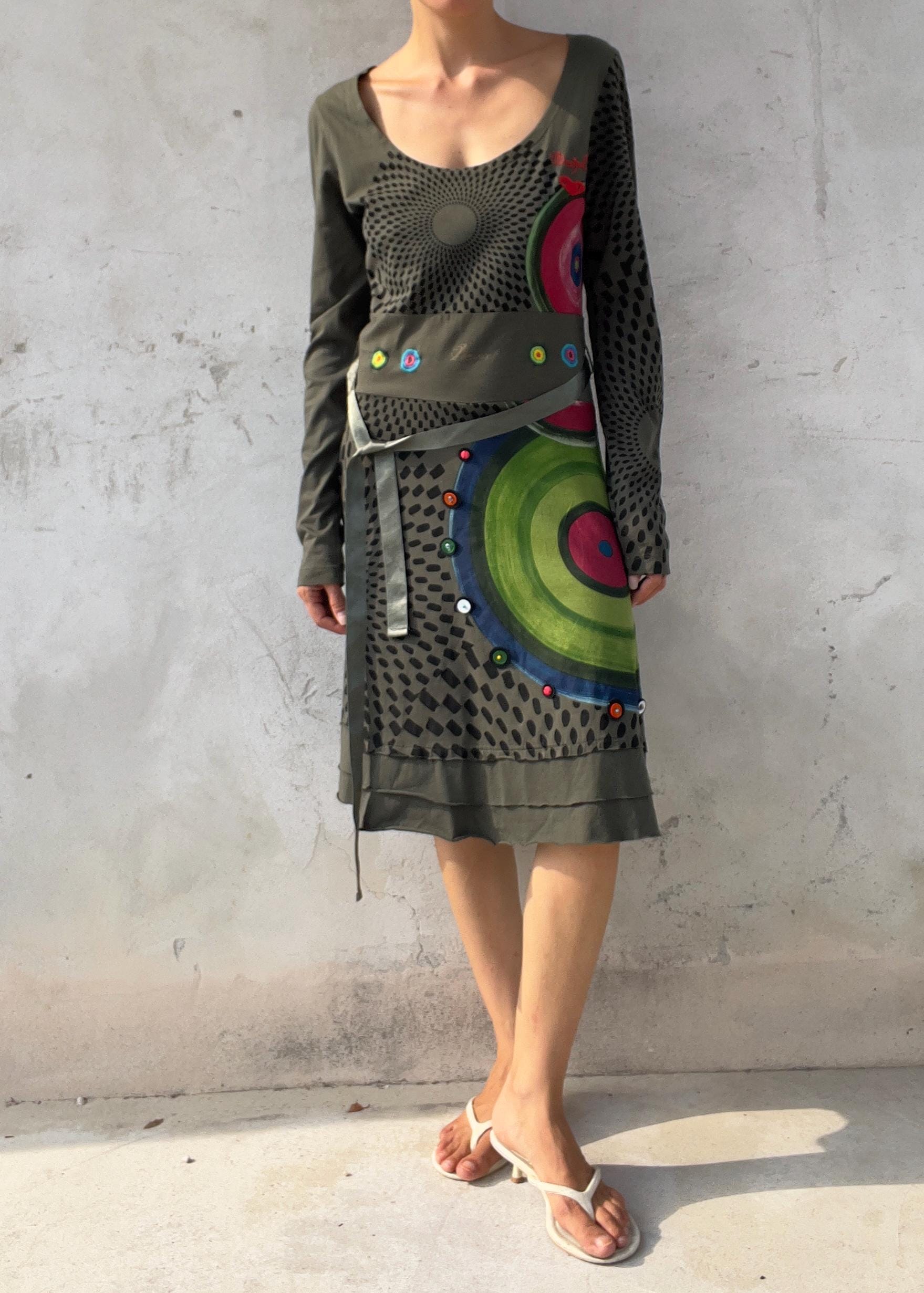 Abito Vintage Desigual Cotone Verde con Stampa Artistica e Cintura