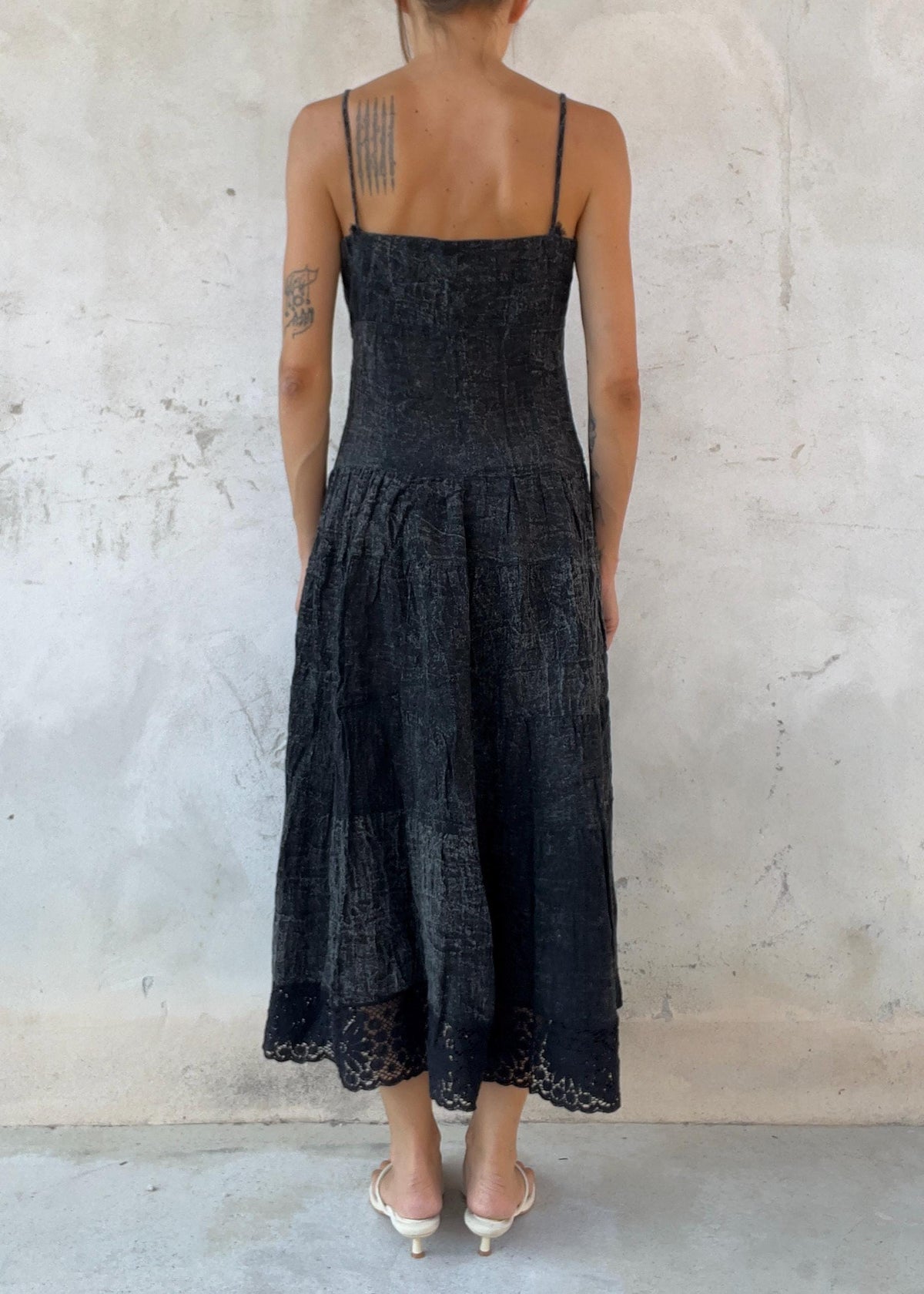 Abito Vintage Nero in Lino Midi
