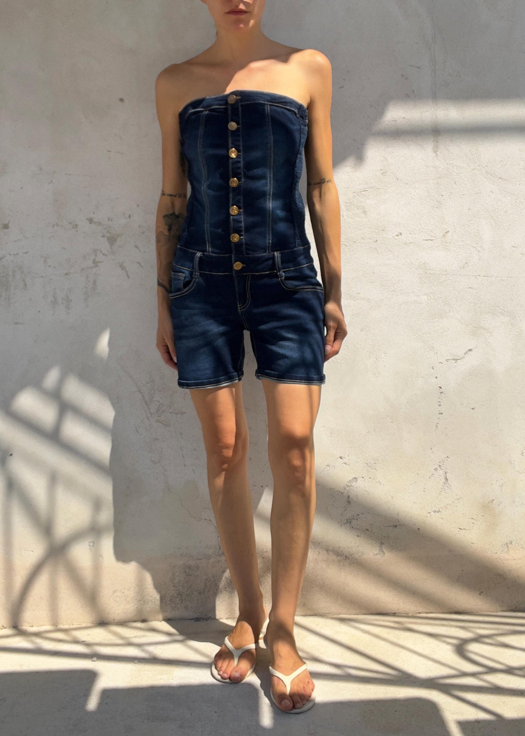 Tutina vintage in denim dal perfetto stile Y2K