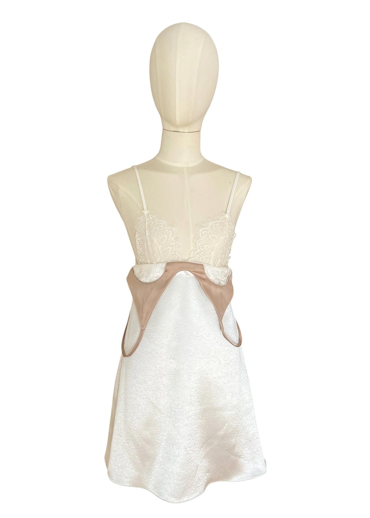 Abito Satin Avorio con Reggiseno in Pizzo