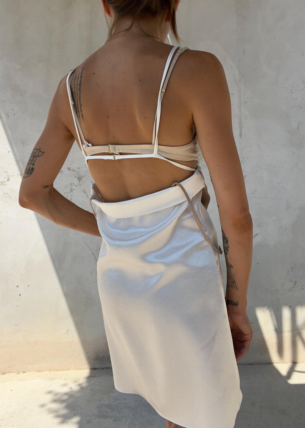 Abito Satin Avorio con Reggiseno in Pizzo