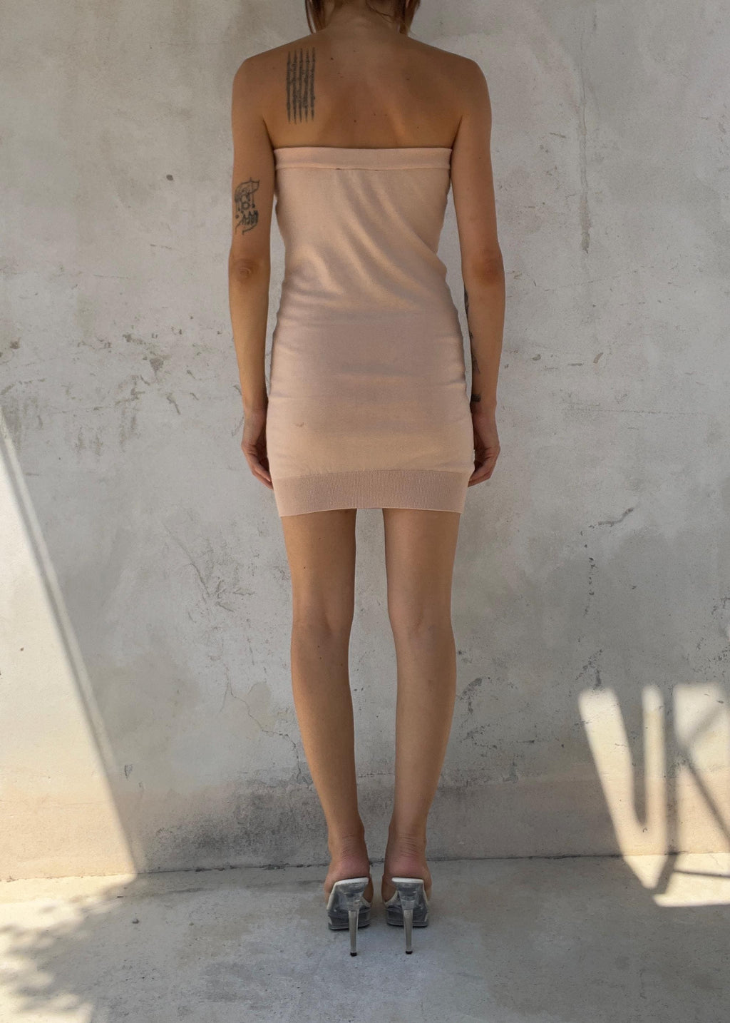 Elisabetta Franchi abito mini strapless rosa cipria con paillettes e cristalli Y2K