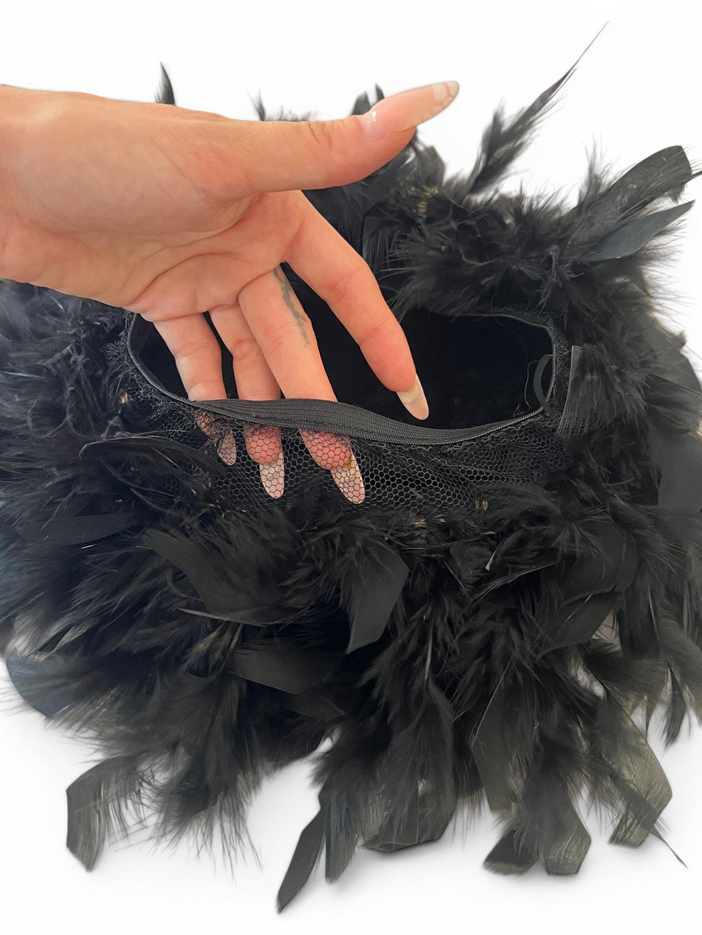 Basco Vintage Nero con Piume