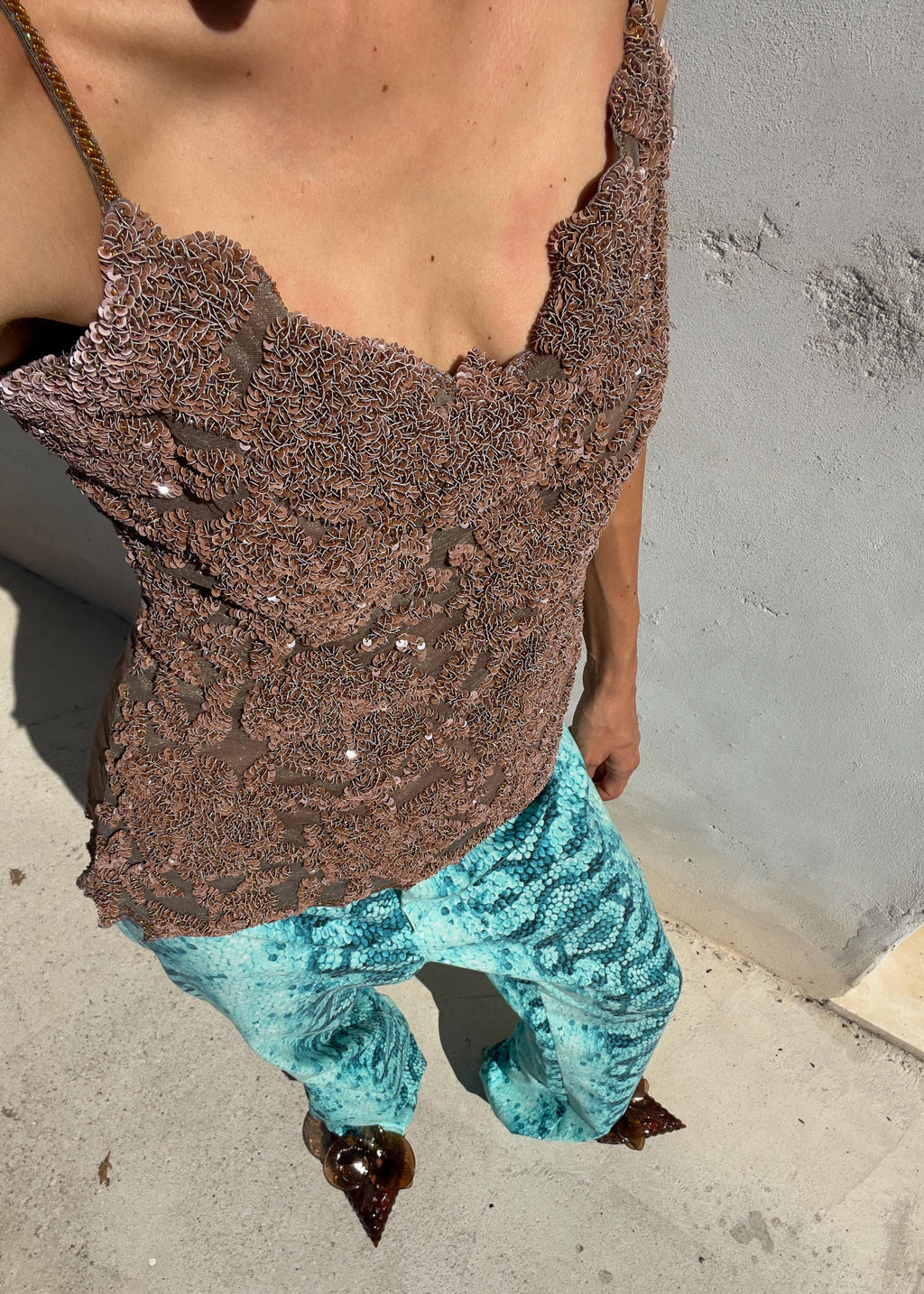 Top Vintage Y2K in Mesh Ricamata con Paillettes