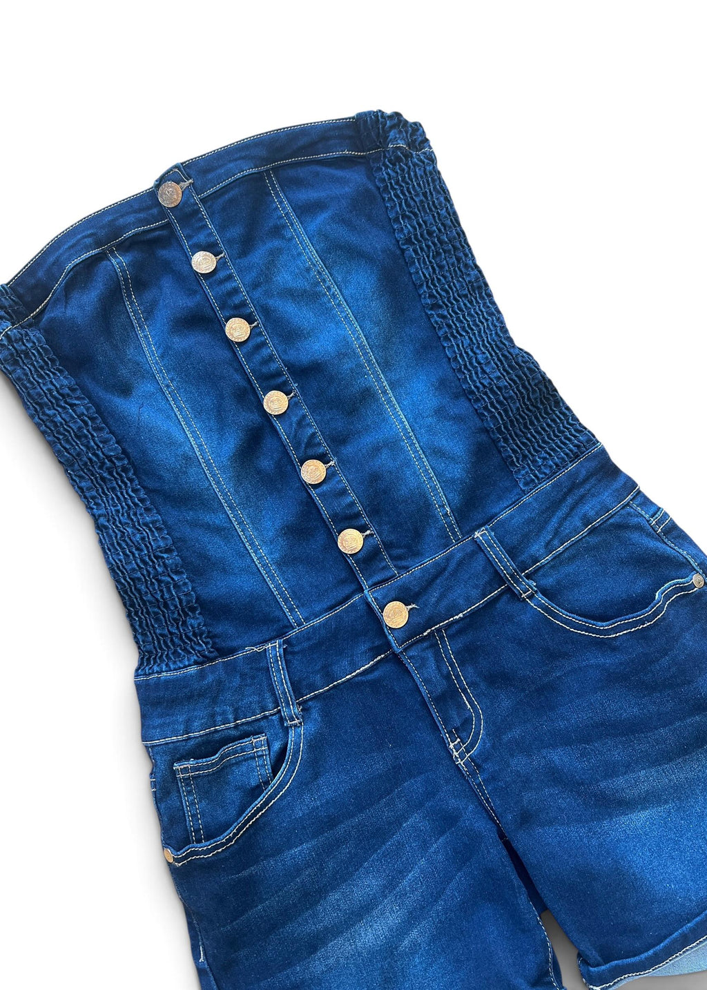 Tutina vintage in denim dal perfetto stile Y2K