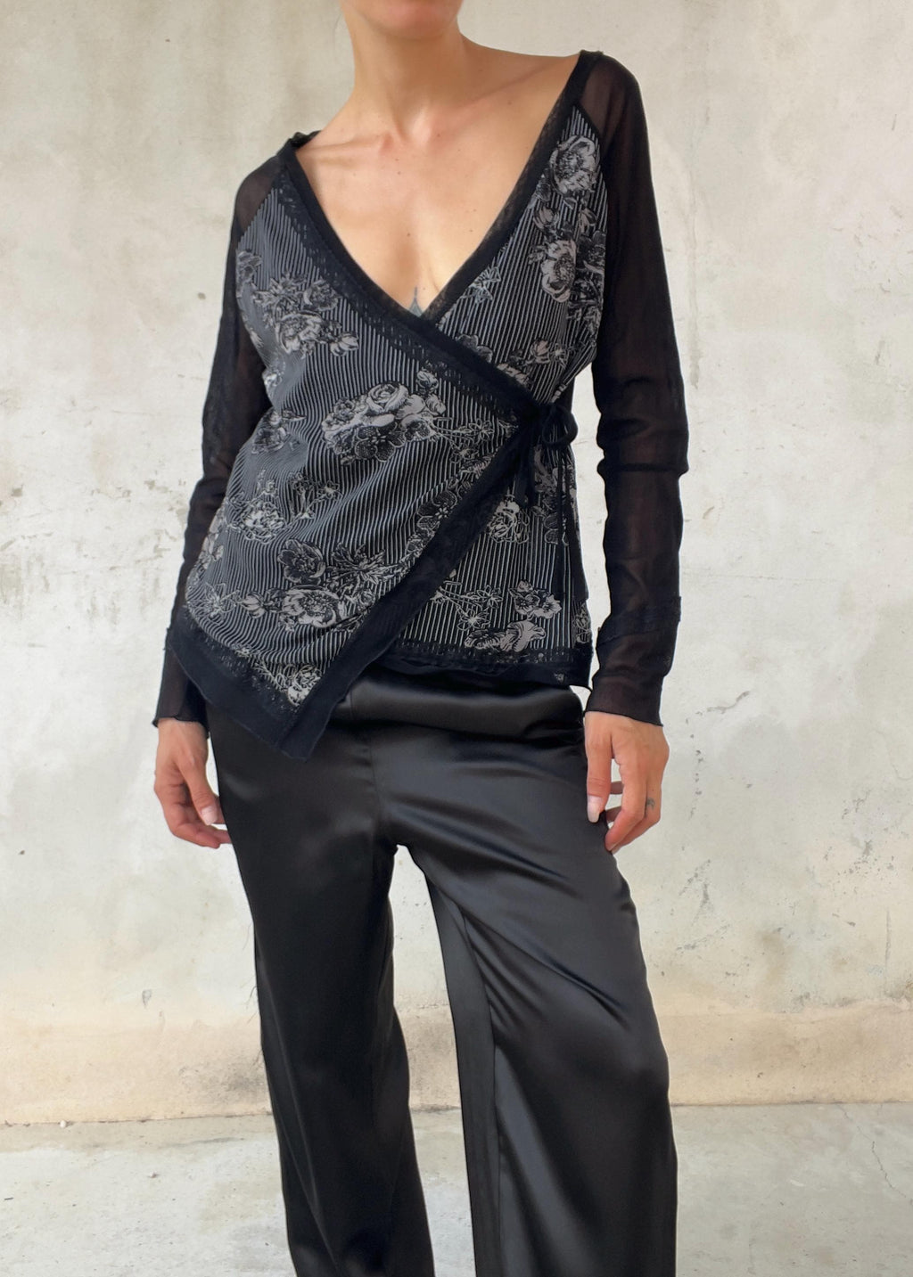 Top Vintage Y2K Nero in Mesh Trasparente