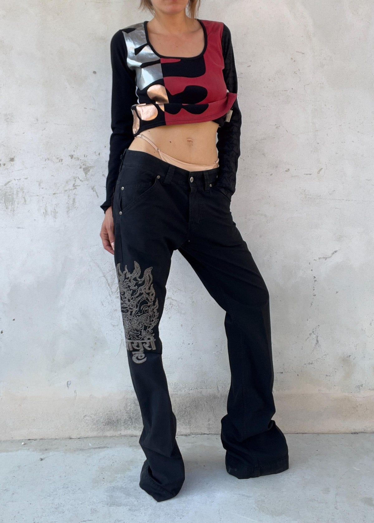 Pantaloni Casucci Vintage Y2K Neri con Ricamo Orientale