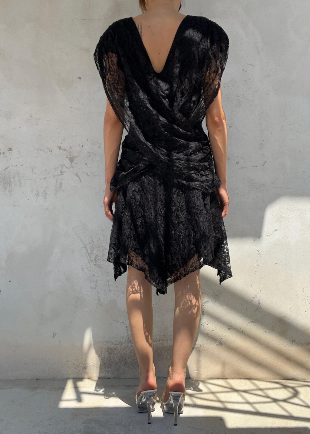 Abito Vintage in Pizzo Nero Drappeggiato