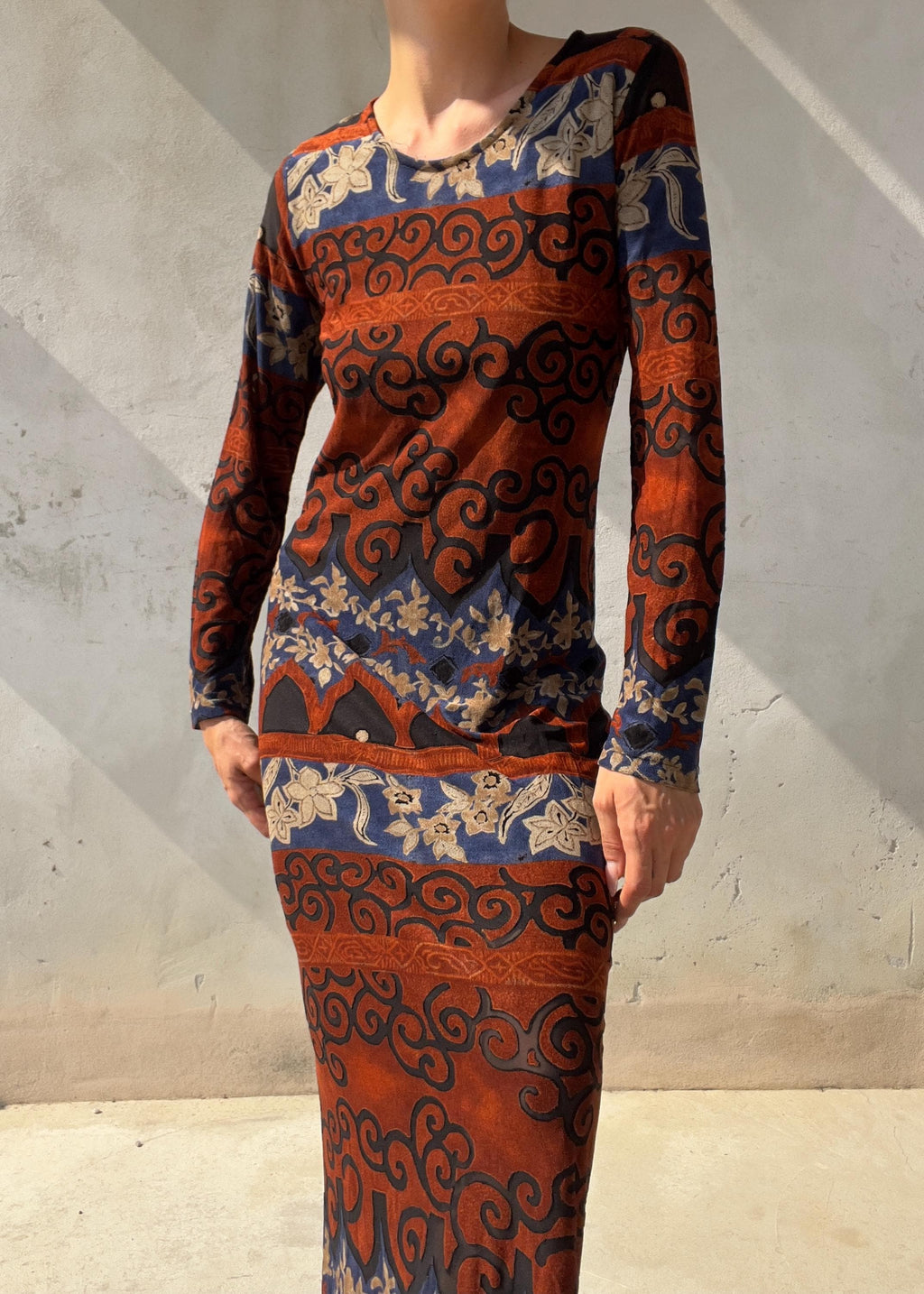 Abito Vintage Y2K Lungo con Stampa Ornamentale