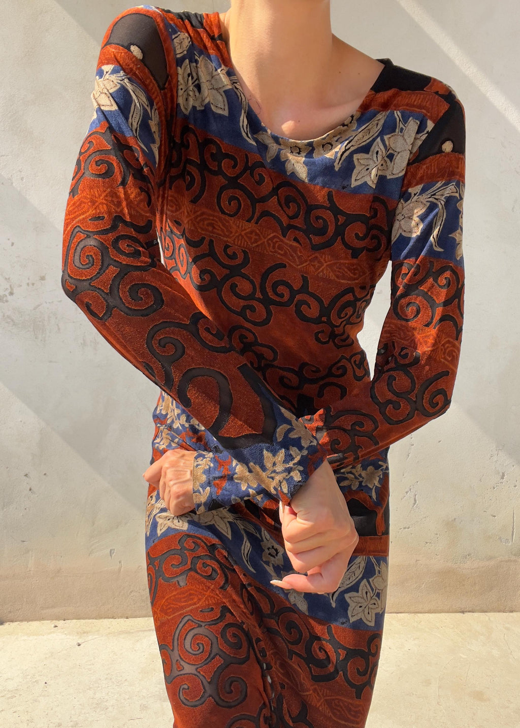 Abito Vintage Y2K Lungo con Stampa Ornamentale