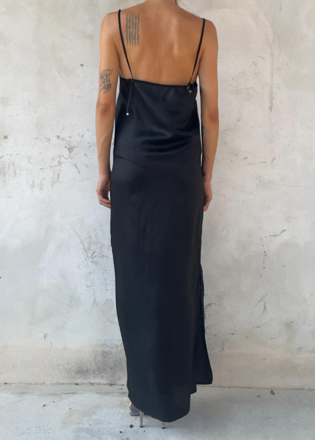 Sottoveste Minimal in Viscosa Nera