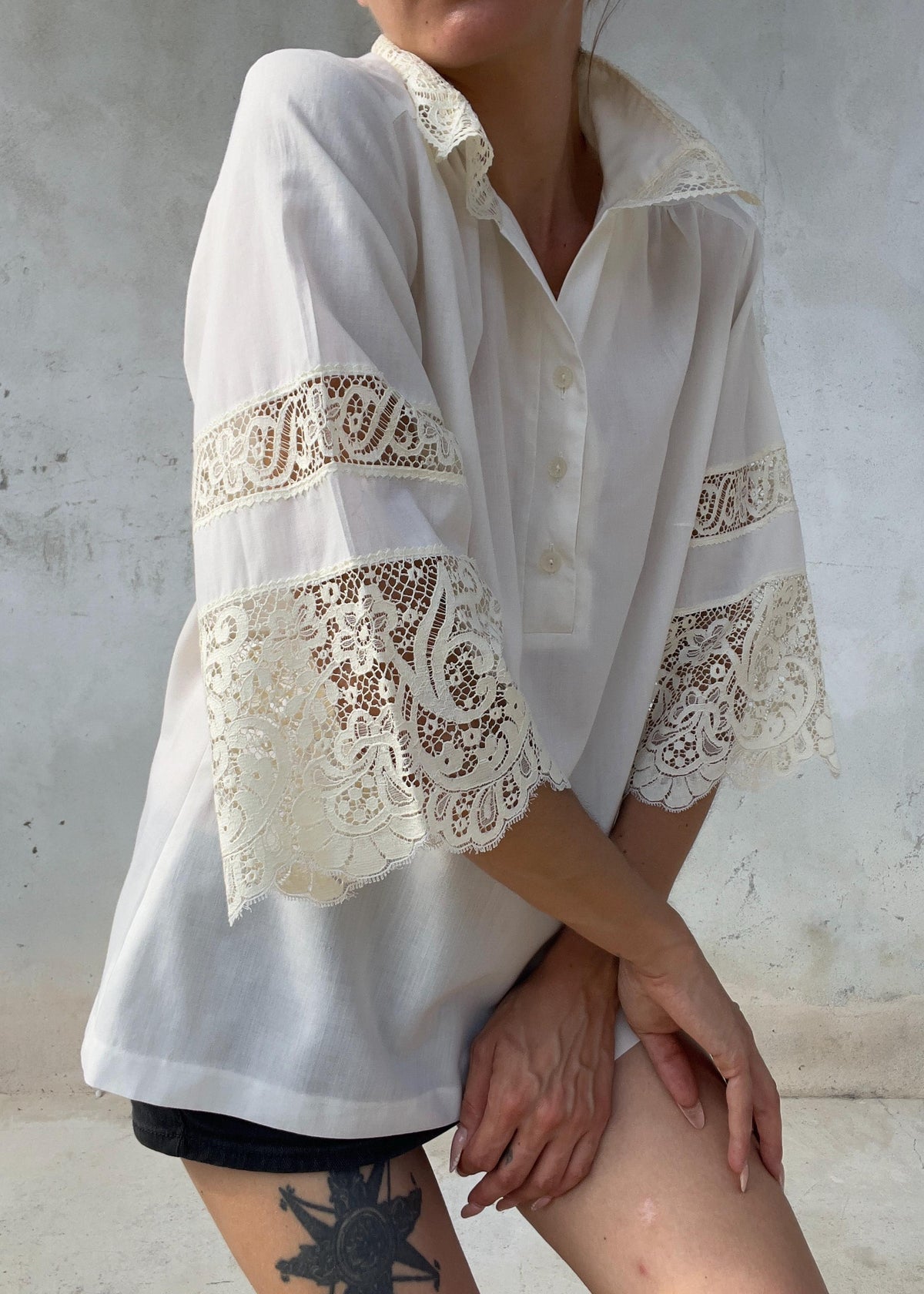 Camicia Vintage Bianca in Pizzo Macramè