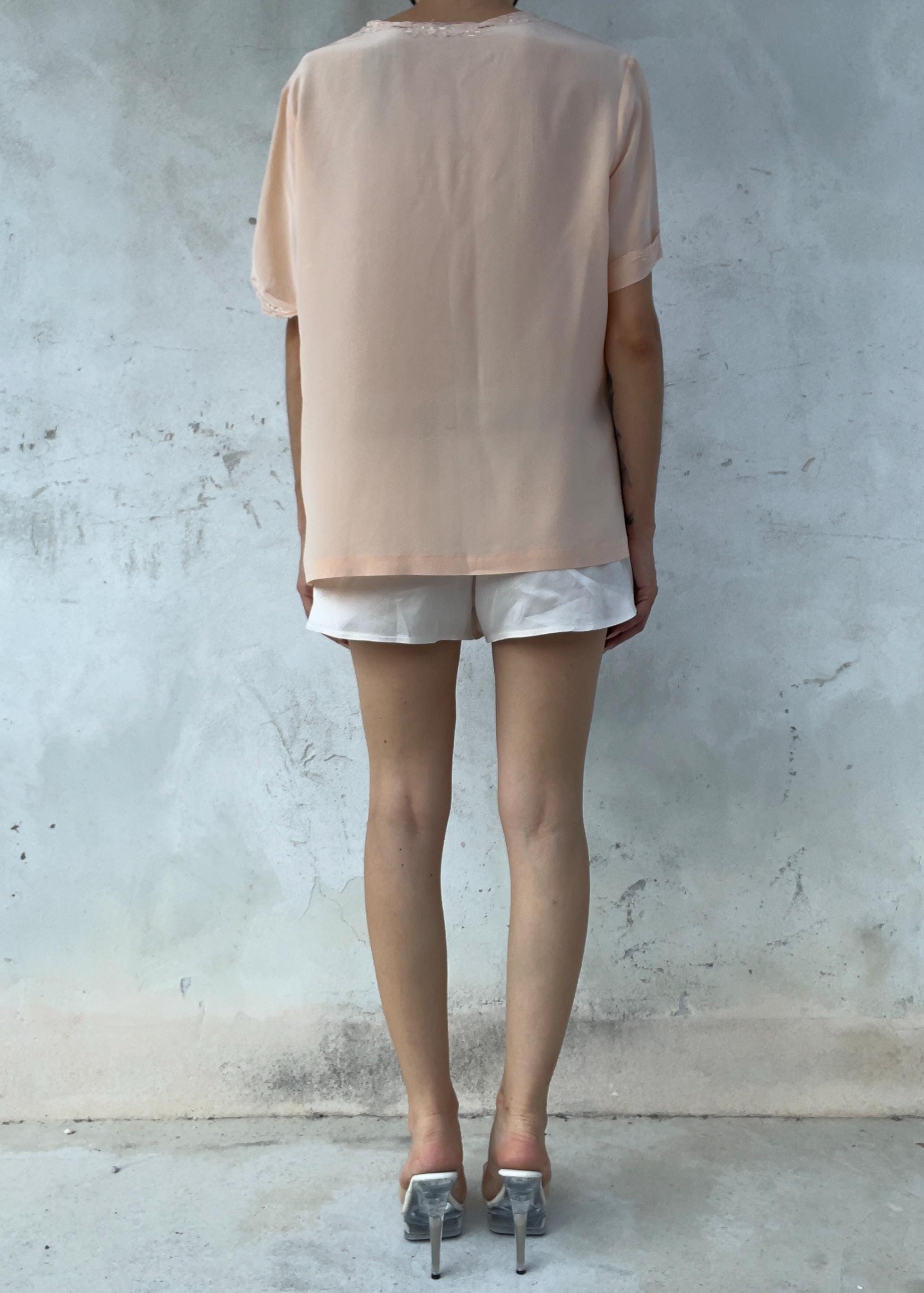 Camicia Vintage in Pura Seta Rosa Cipria con Ricami Floreali