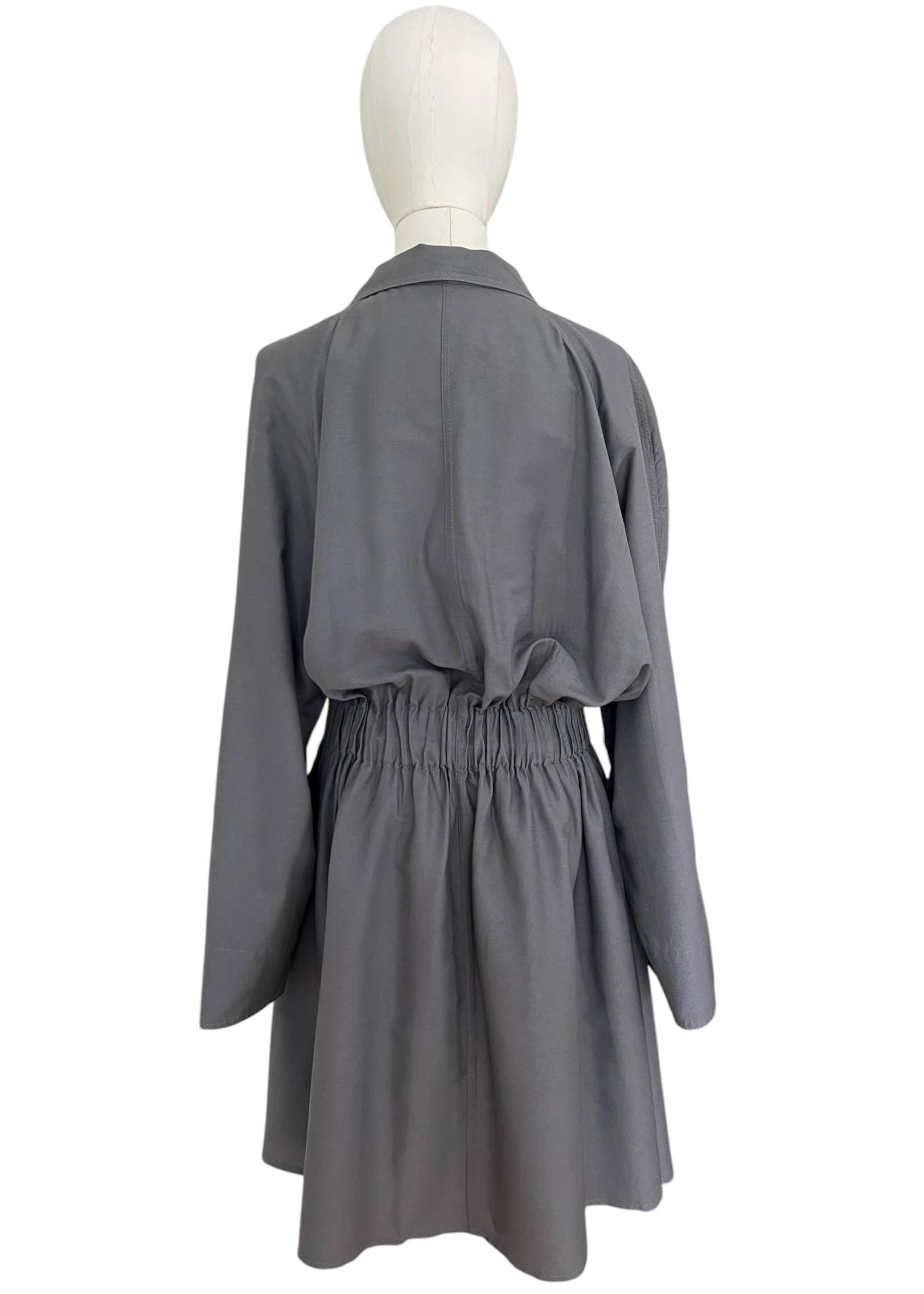 Trench Vintage Grigio Oversize con Cintura