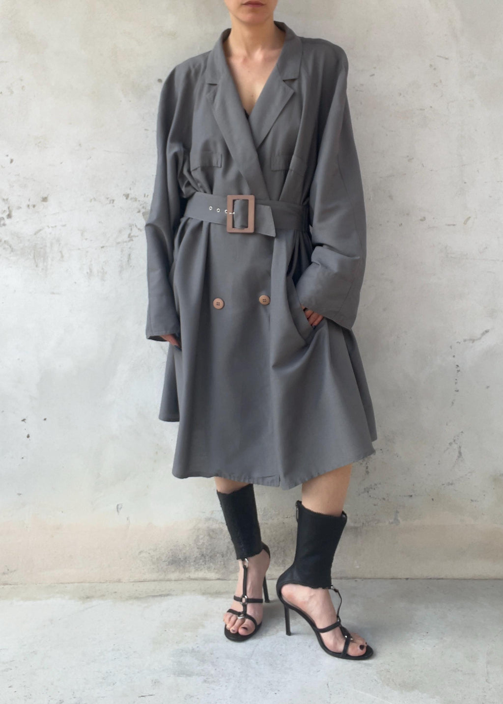 Trench Vintage Grigio Oversize con Cintura