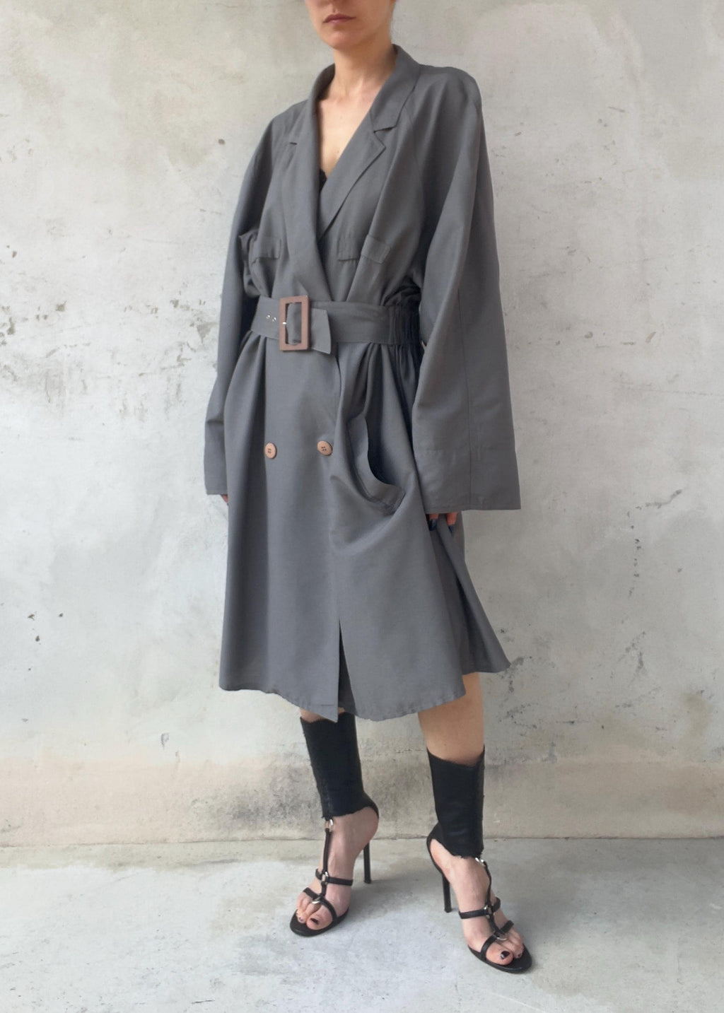 Trench Vintage Grigio Oversize con Cintura