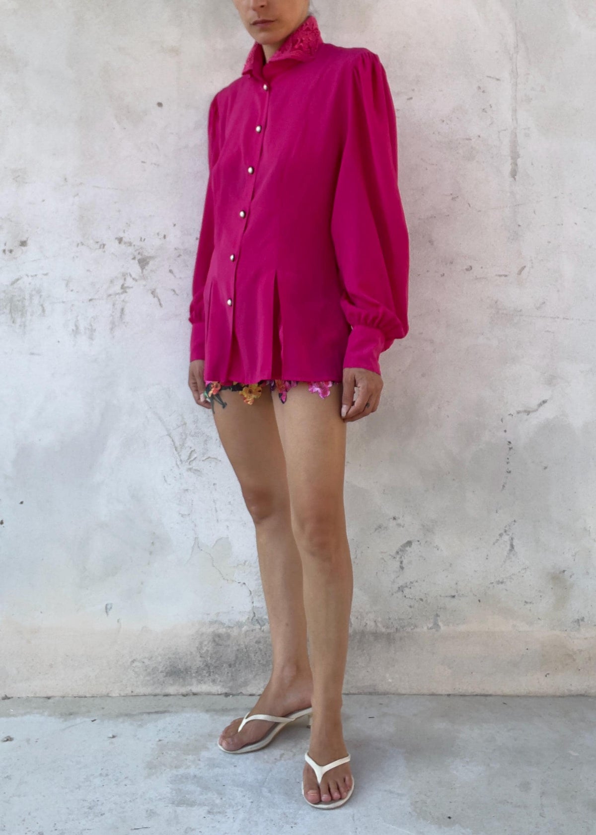 Camicia Vintage Fucsia con Colletto in Pizzo