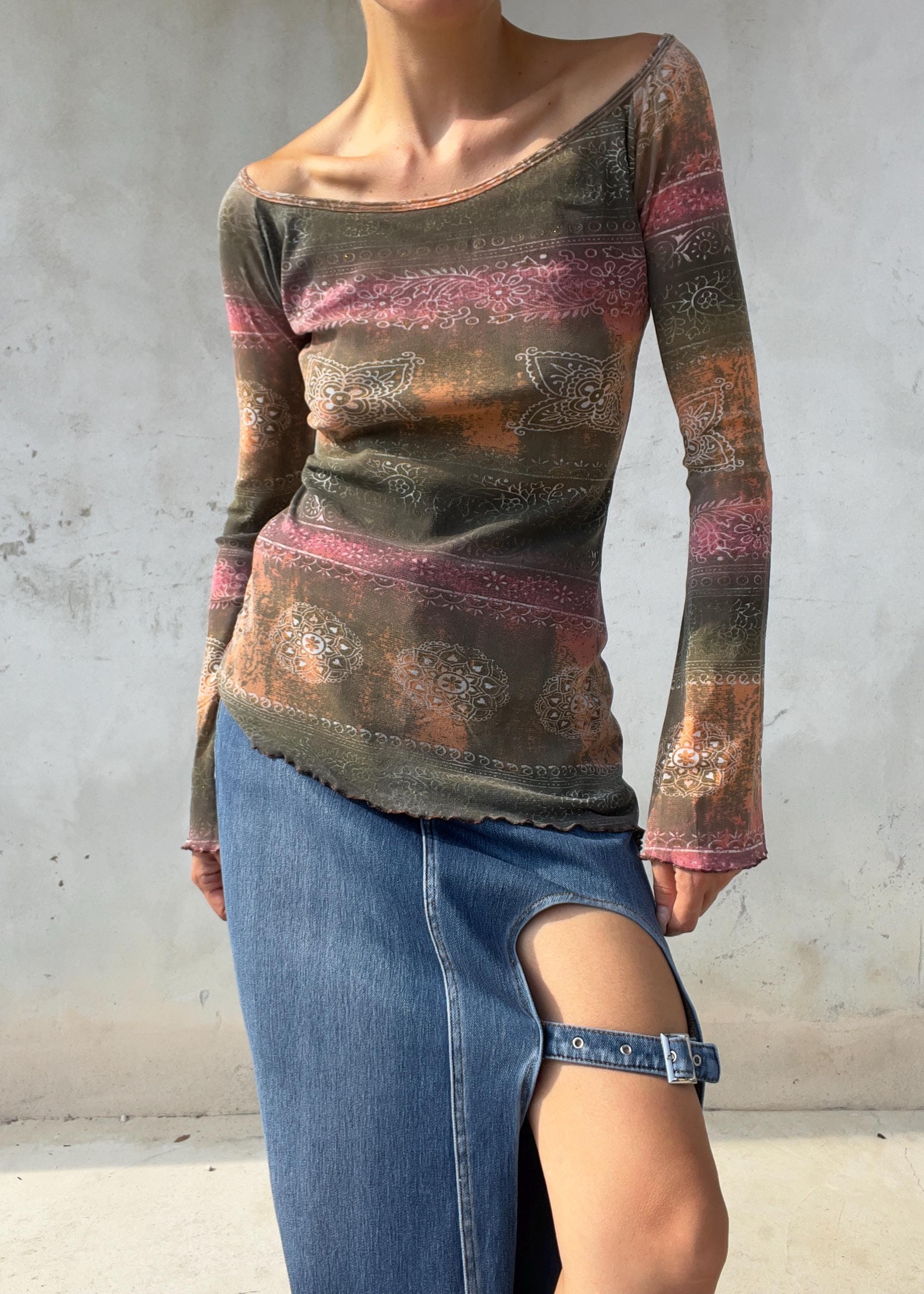 Top Vintage Y2K Multicolor a Maniche Svasate