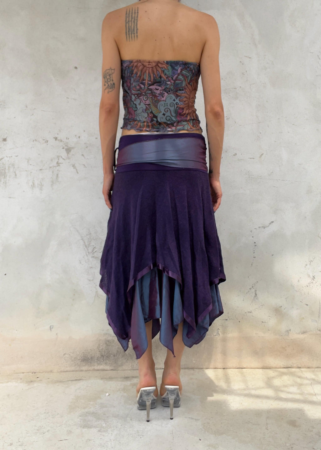 Top Vintage Y2K in Mesh con Stampa Sole