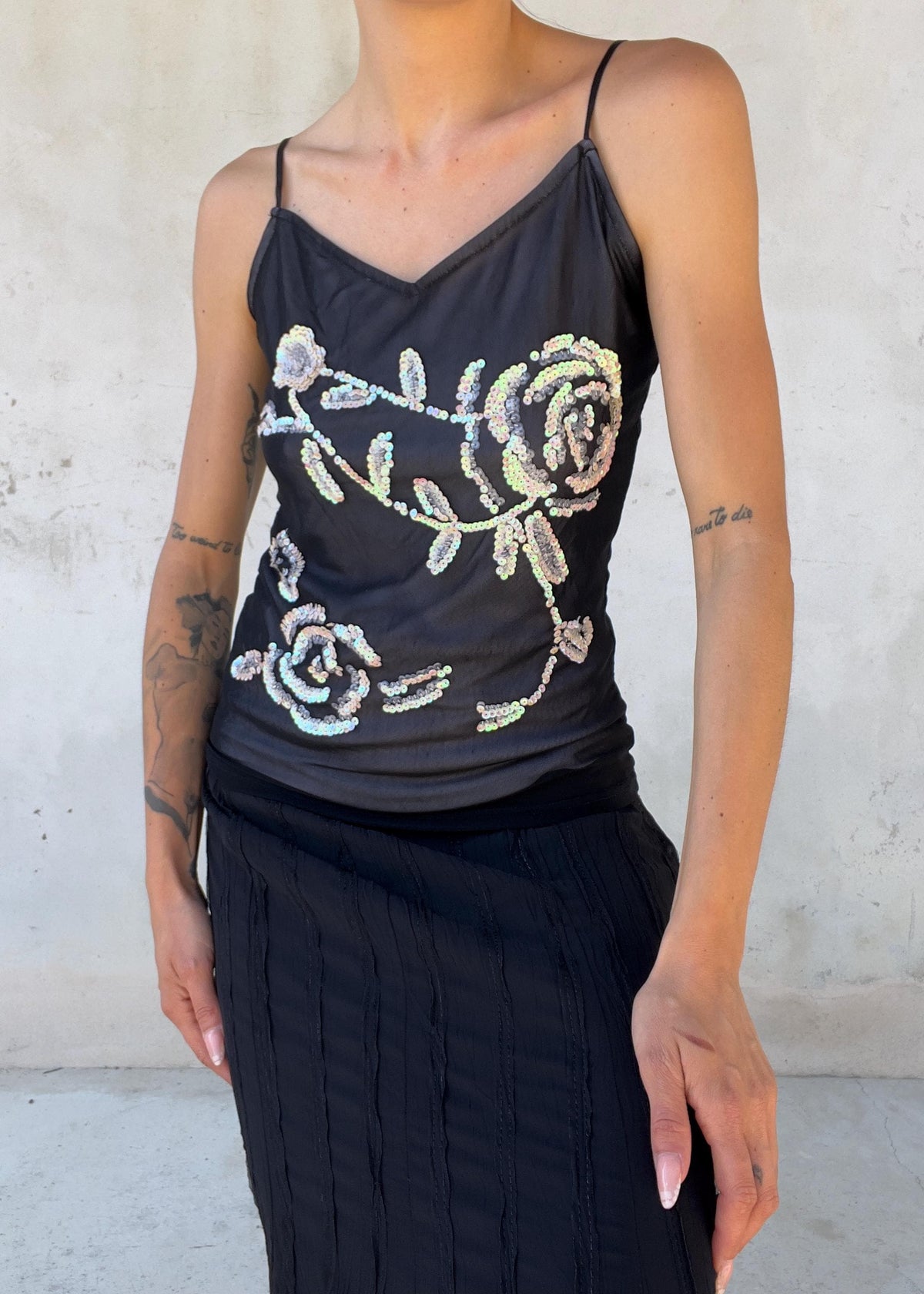 Top Vintage Y2K in Tulle Nero con Paillettes Floreali