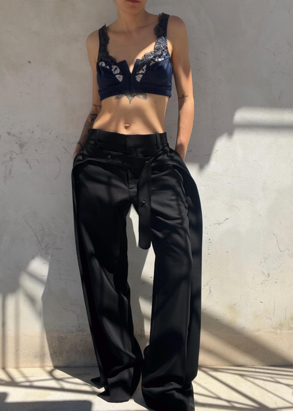 Bra Top Vintage Y2K Blu Navy in Pizzo Ricamato