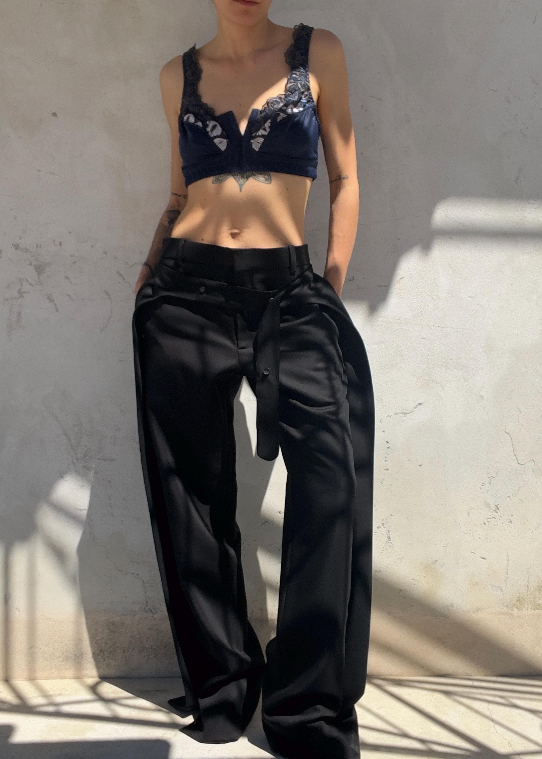 Bra Top Vintage Y2K Blu Navy in Pizzo Ricamato
