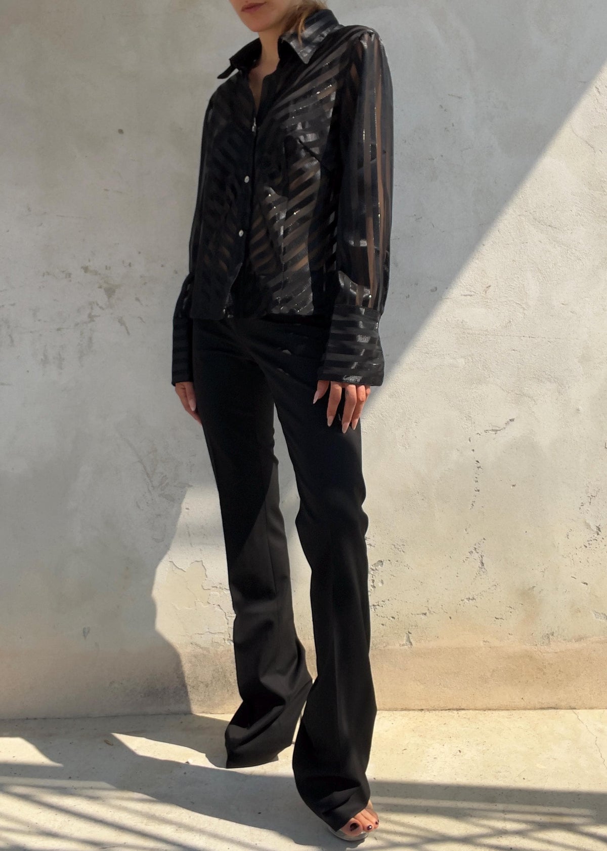 Camicia Vintage Y2K Sheer Nera a Righe Satinate