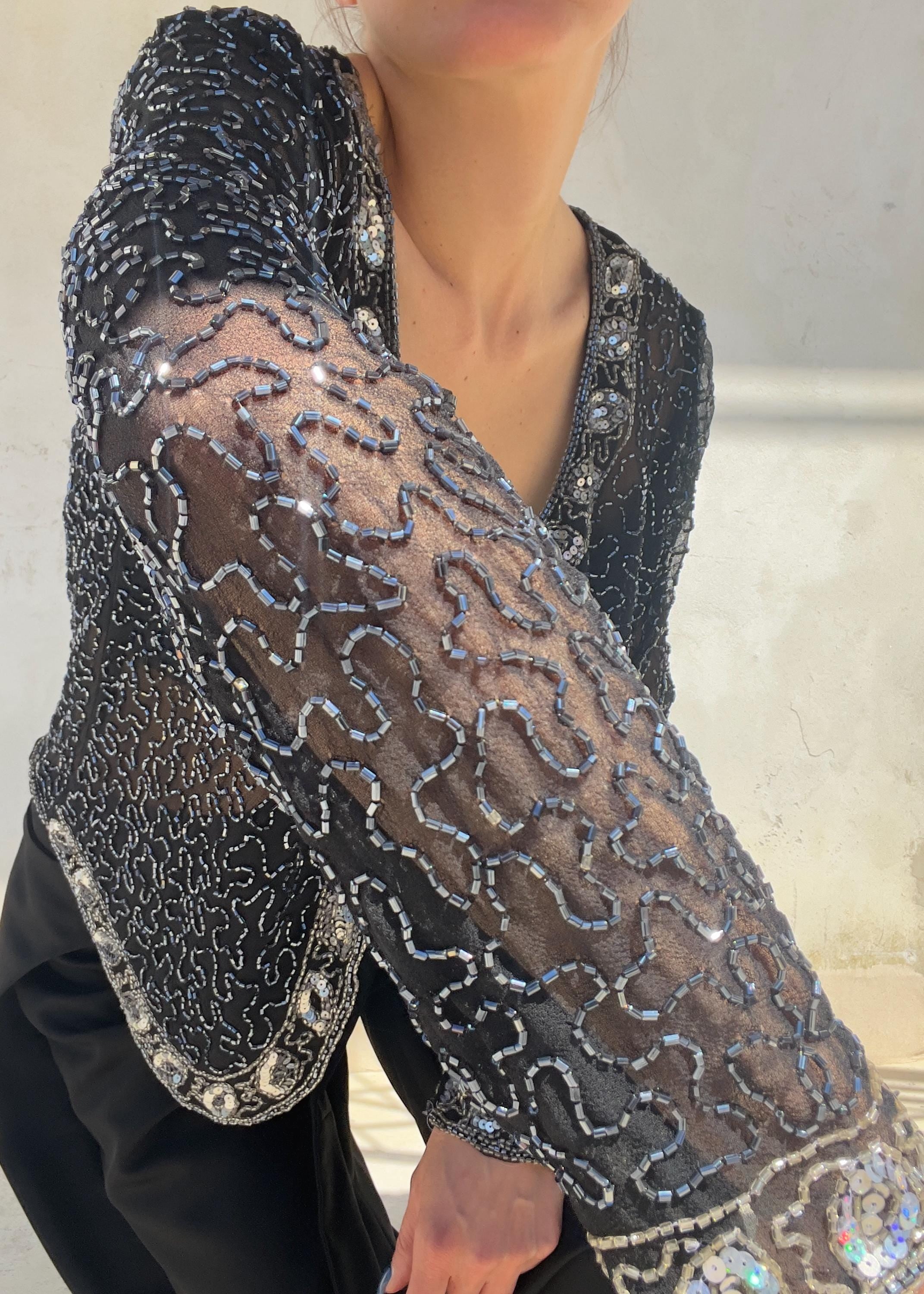 Giacca Vintage in Seta Ricamata con Perline e Paillettes