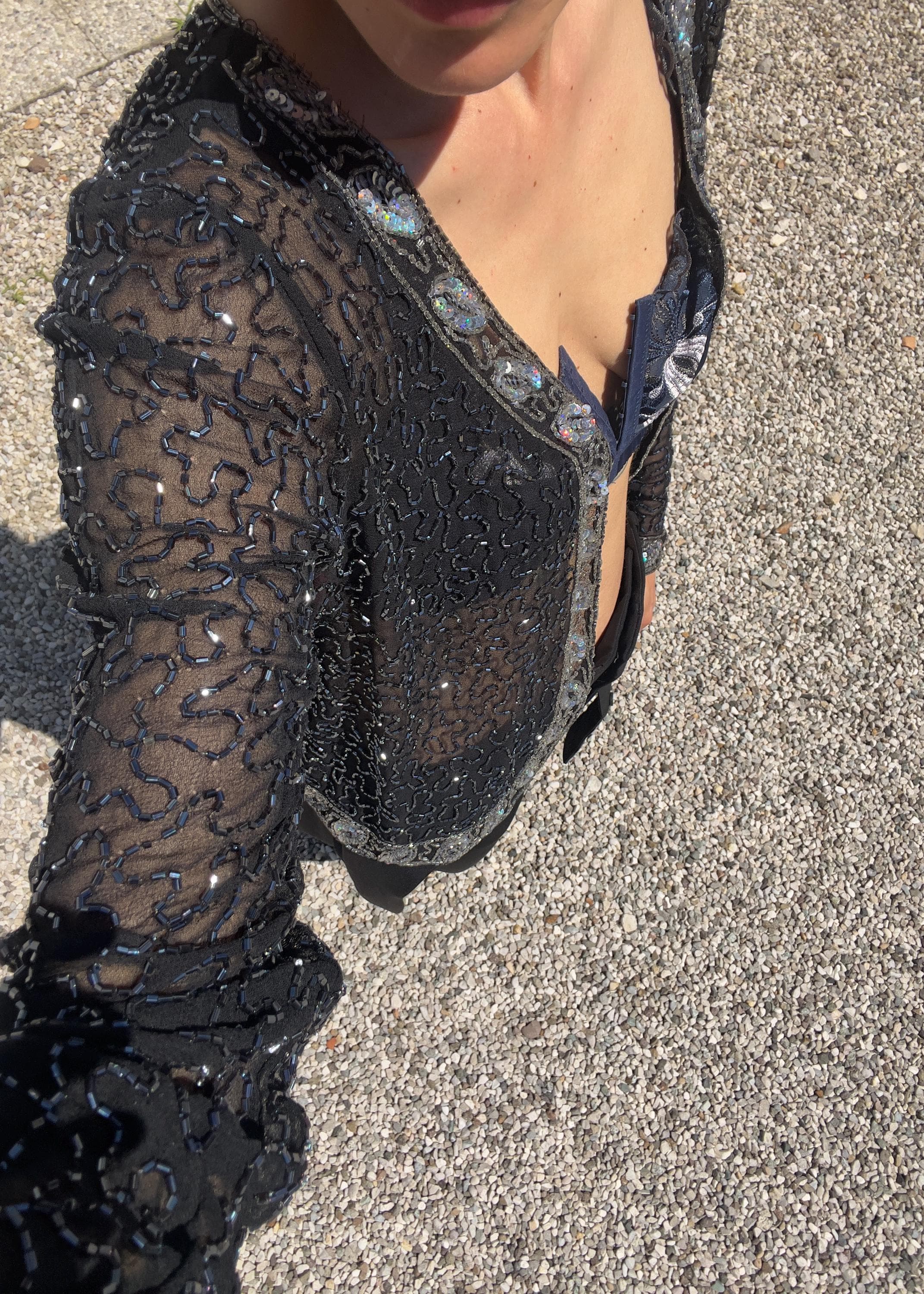 Giacca Vintage in Seta Ricamata con Perline e Paillettes
