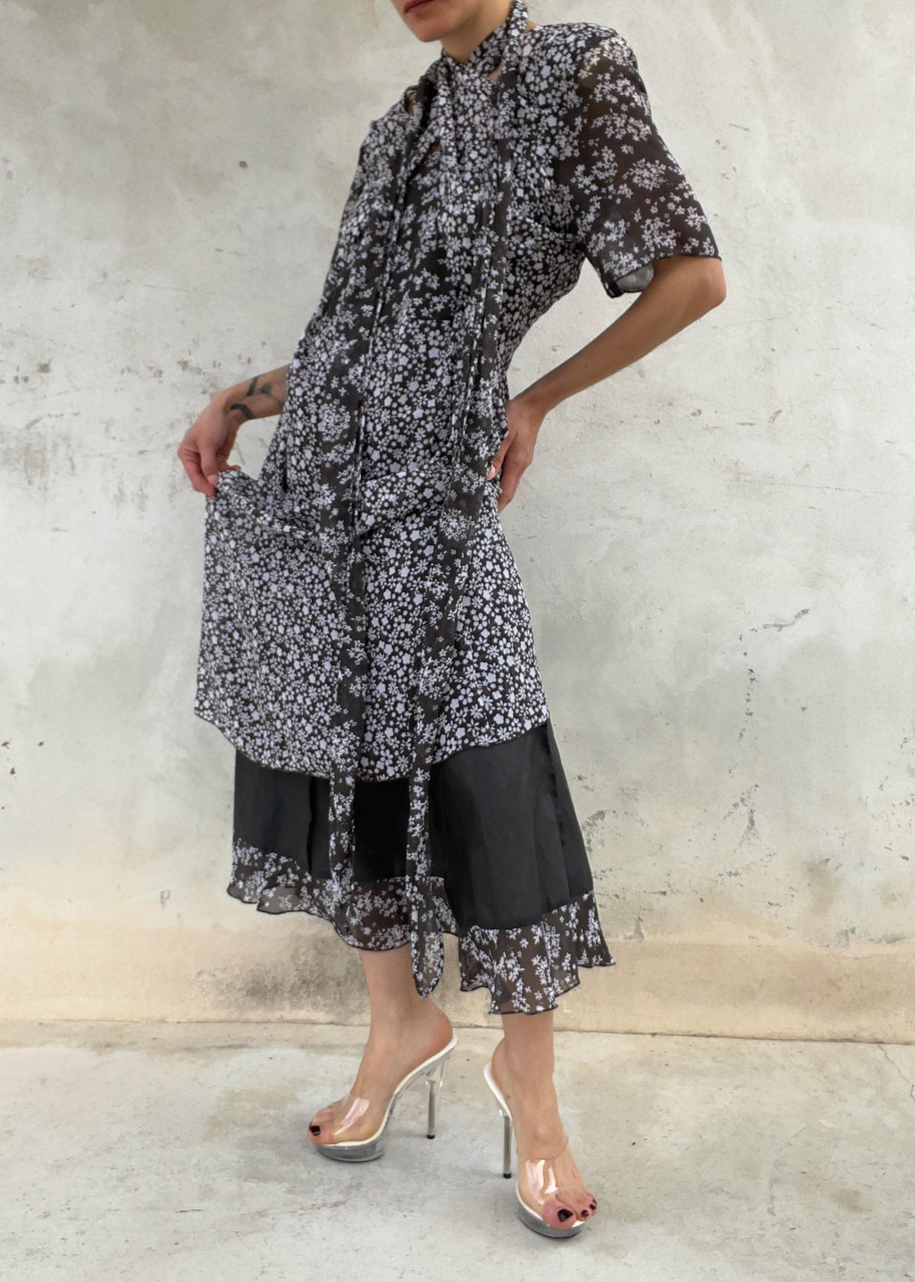 Abito Vintage Floreale Midi a Portafoglio