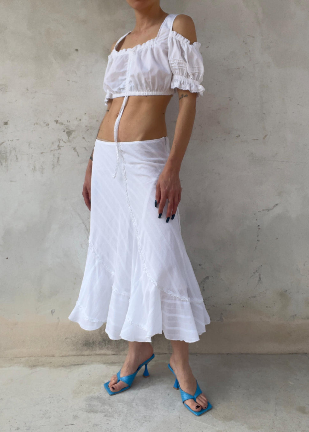 Top Crop Bianco Vintage con Maniche a Sbuffo