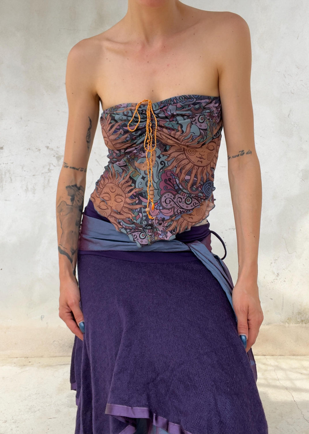 Top Vintage Y2K in Mesh con Stampa Sole