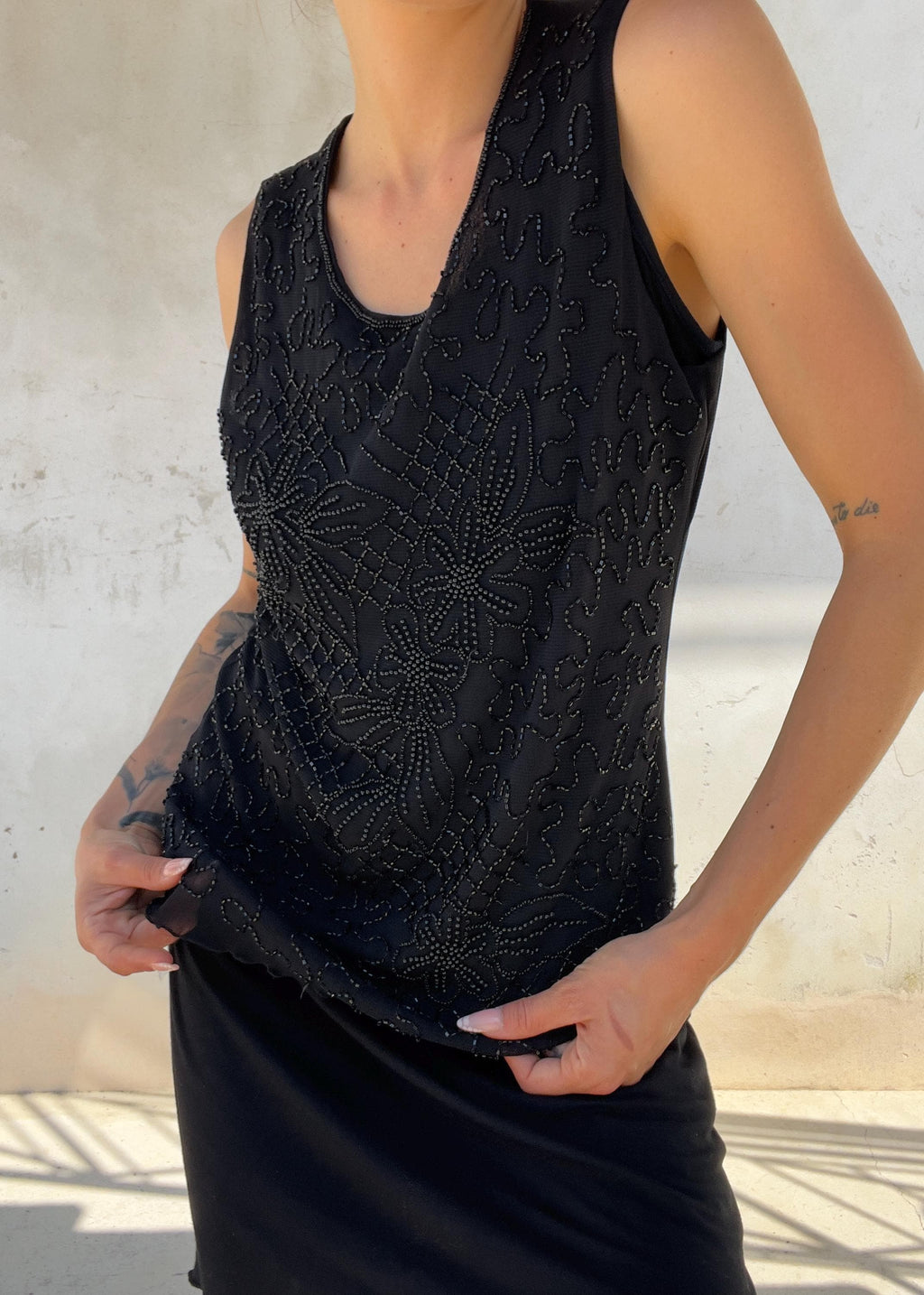 Top Vintage Y2K Nero in Mesh con Microperline