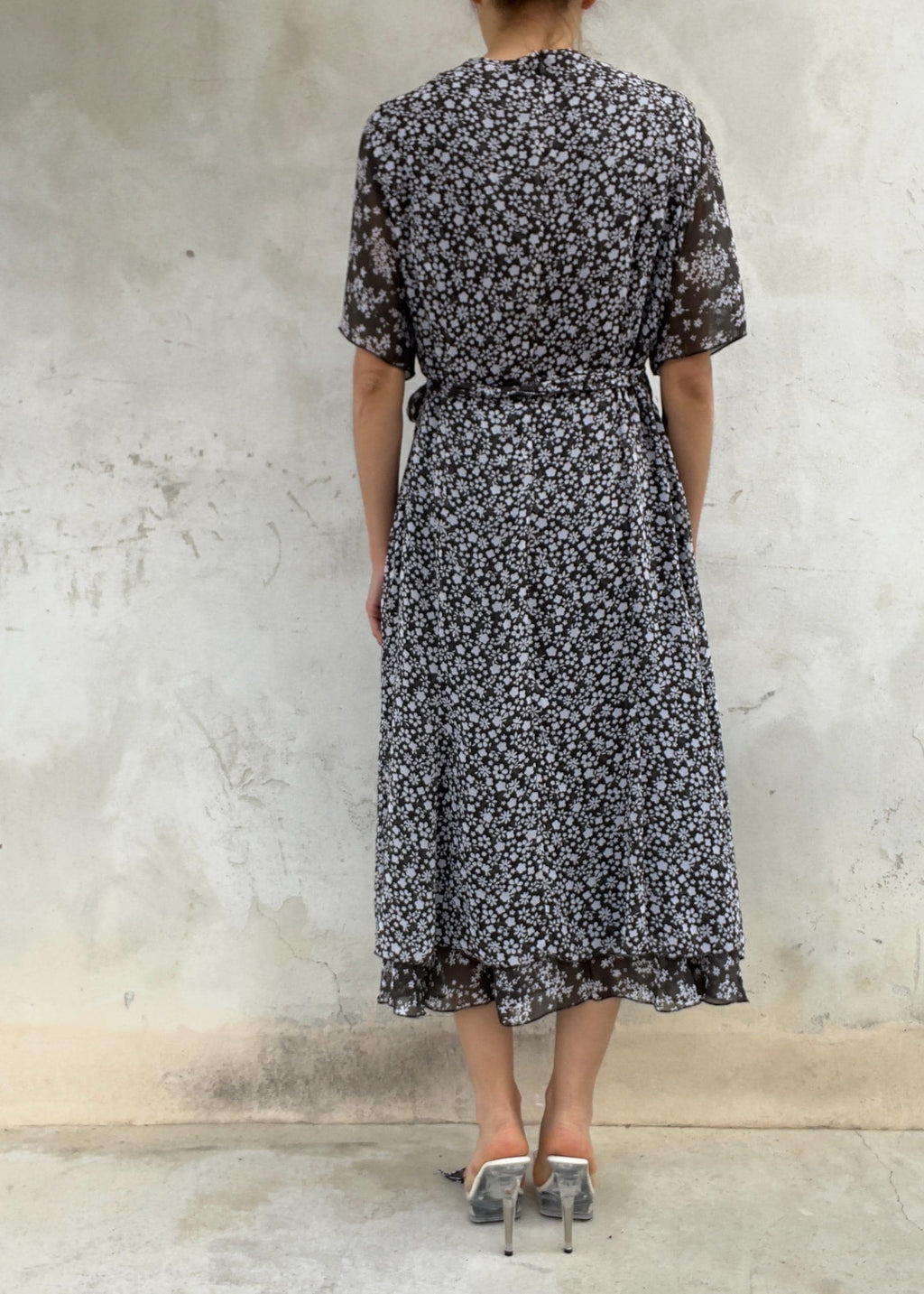 Abito Vintage Floreale Midi a Portafoglio